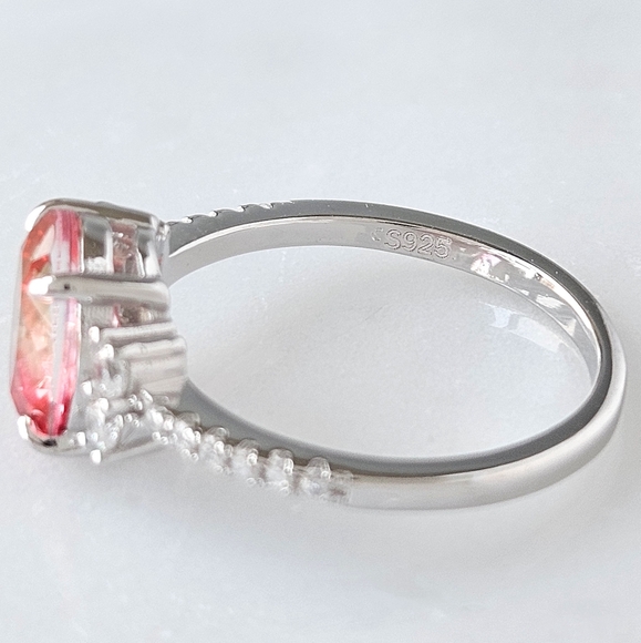 Oval cut peach anf pink gemstone ring, 925 Sterling Silver Charmed Aroma - Picture 3 of 5